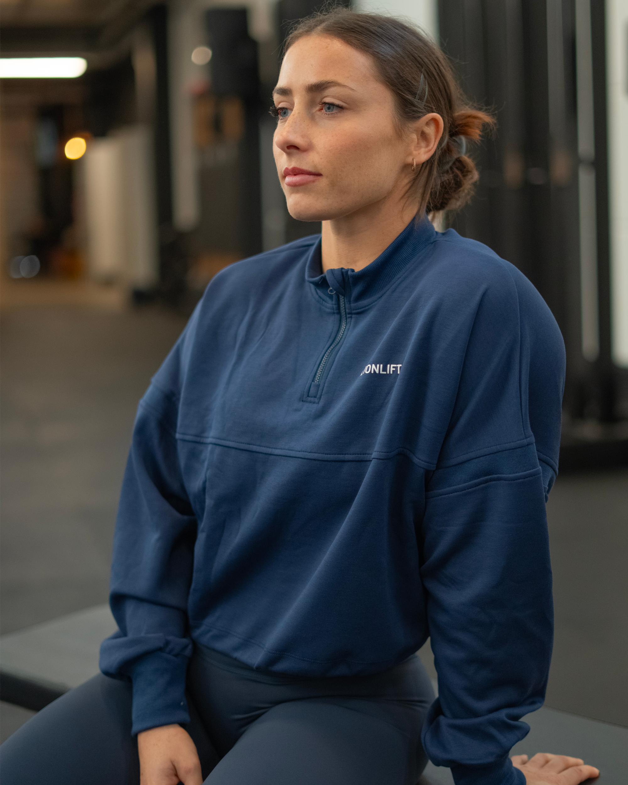 HALF-ZIPPED CROPPED NAVY