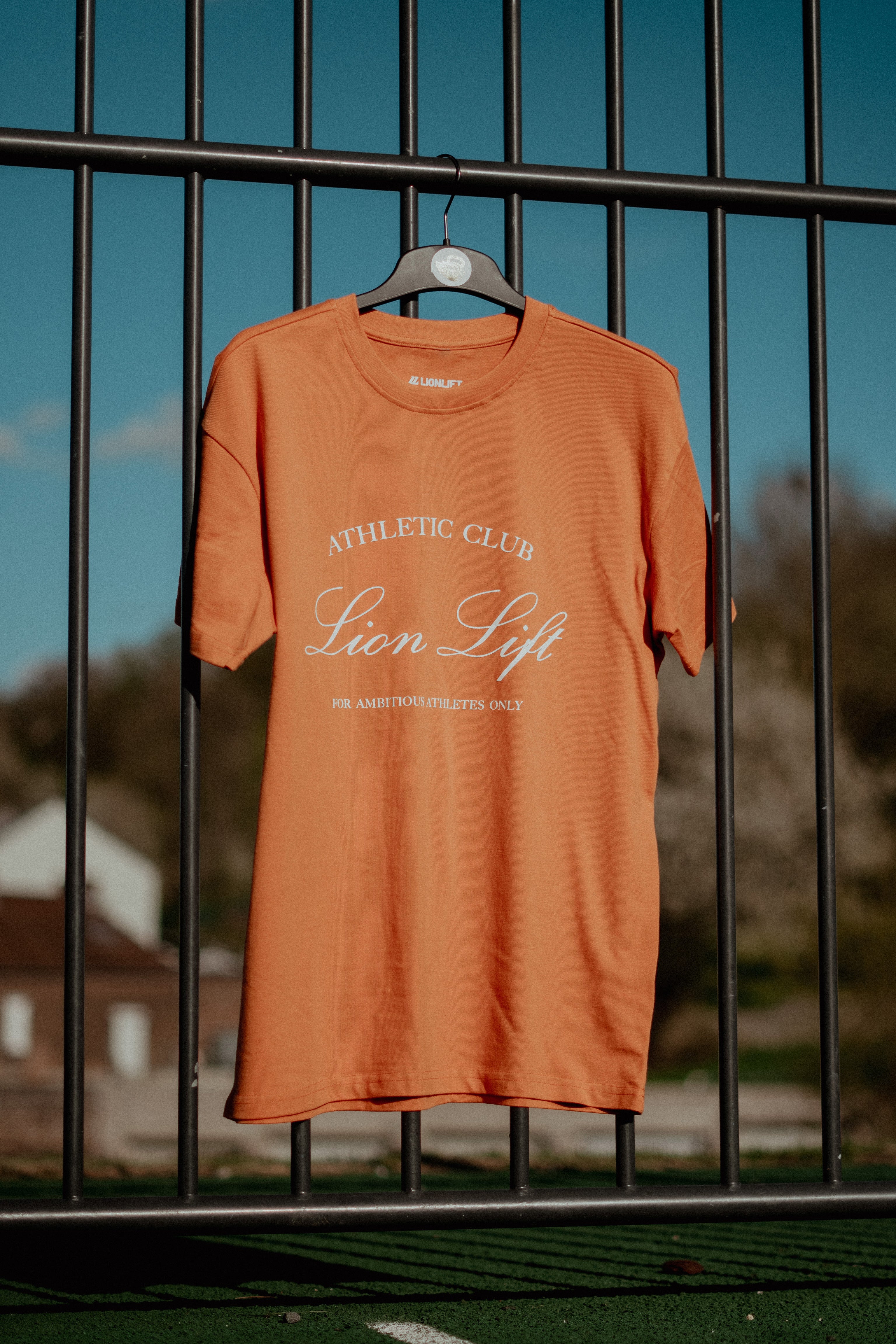 T-SHIRT OVERSIZED ORANGE "ATHLETIC CLUB" UNISEXE