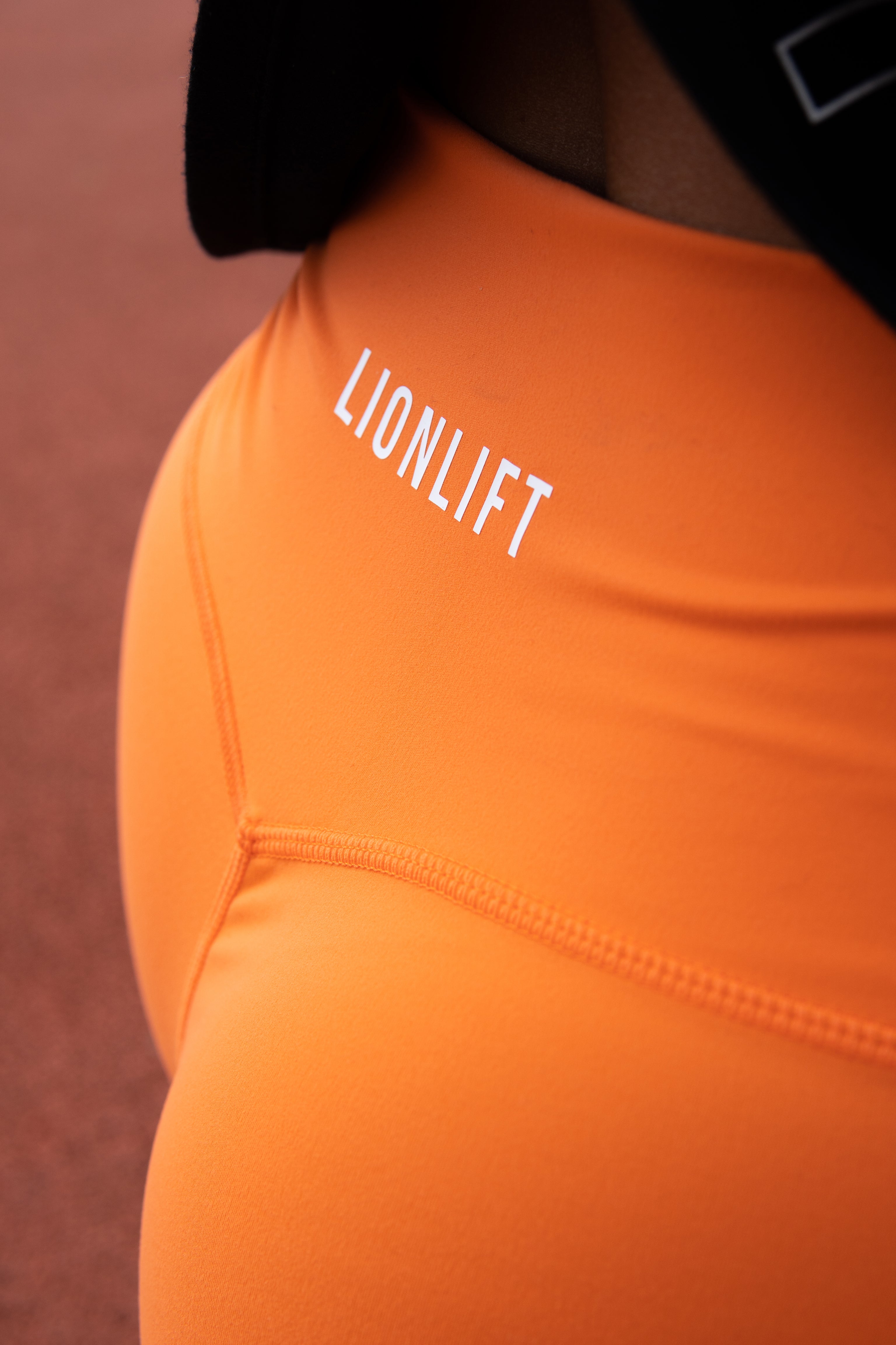 BOOTY SHORT "ORANGE"