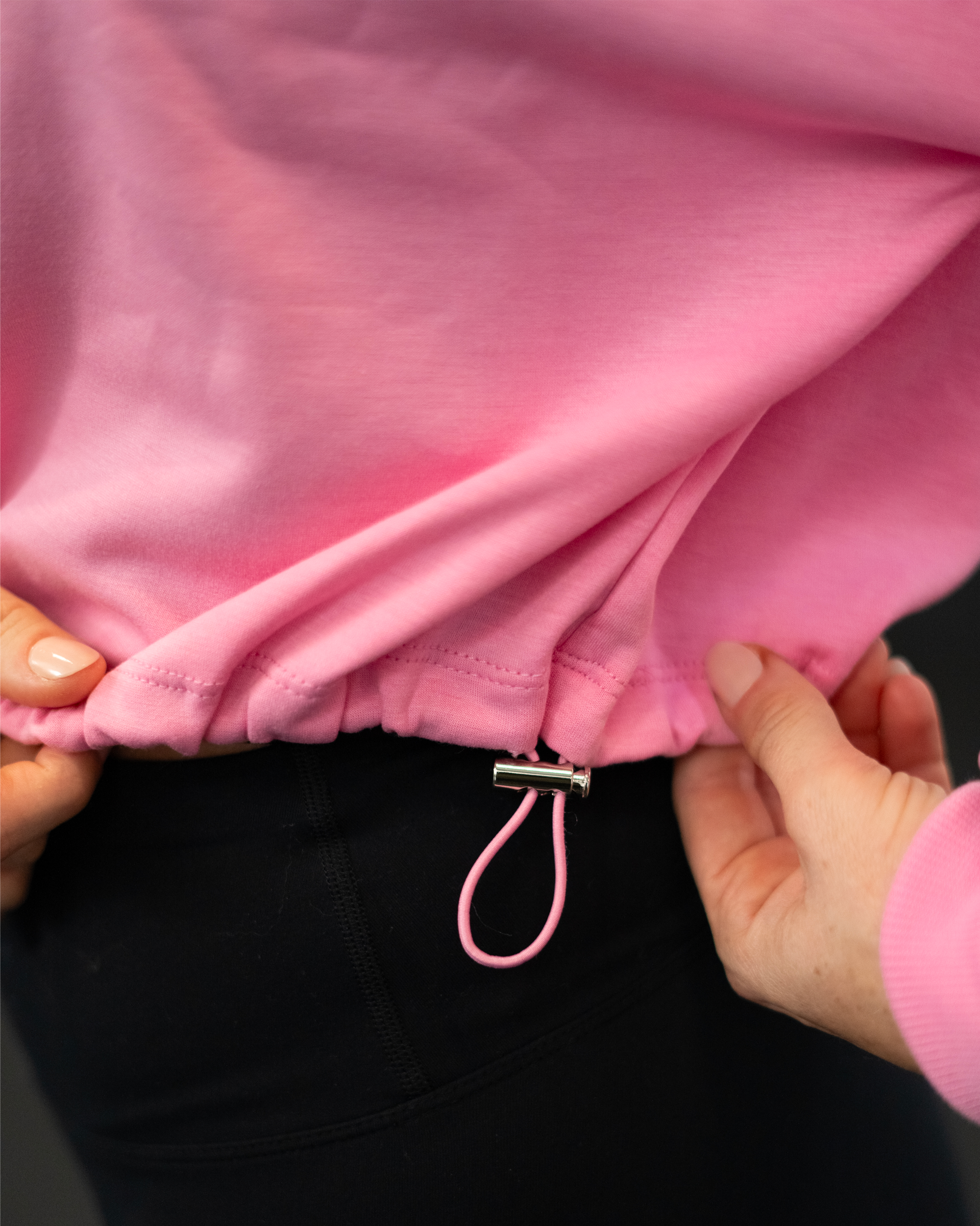 HALF-ZIPPED CROPPED PINKY